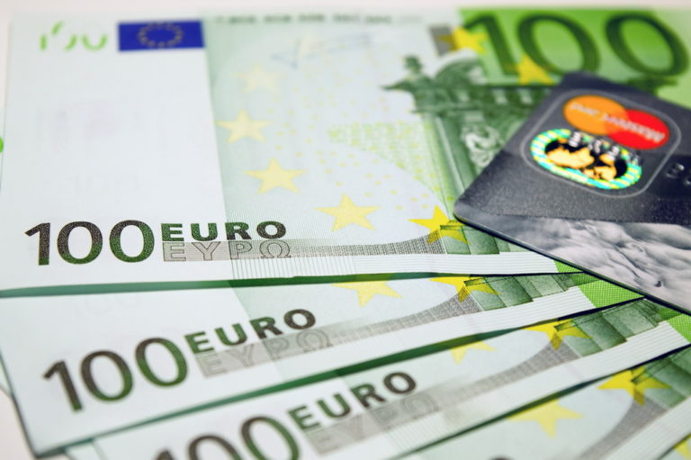 Jak wygląda oferta kredytowa w 2025 roku? przewodnik dla kupujących mieszkanie